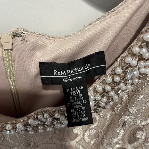 R & M Richards Full Lenght Gown - Picture 4 of 4